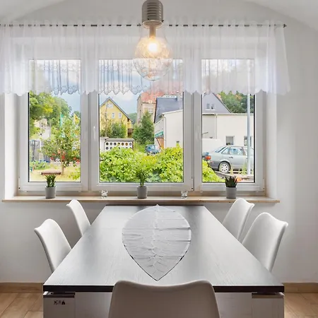 Modern Apartment In Sebnitz With A Terrace In Sebnitz Exterior photo